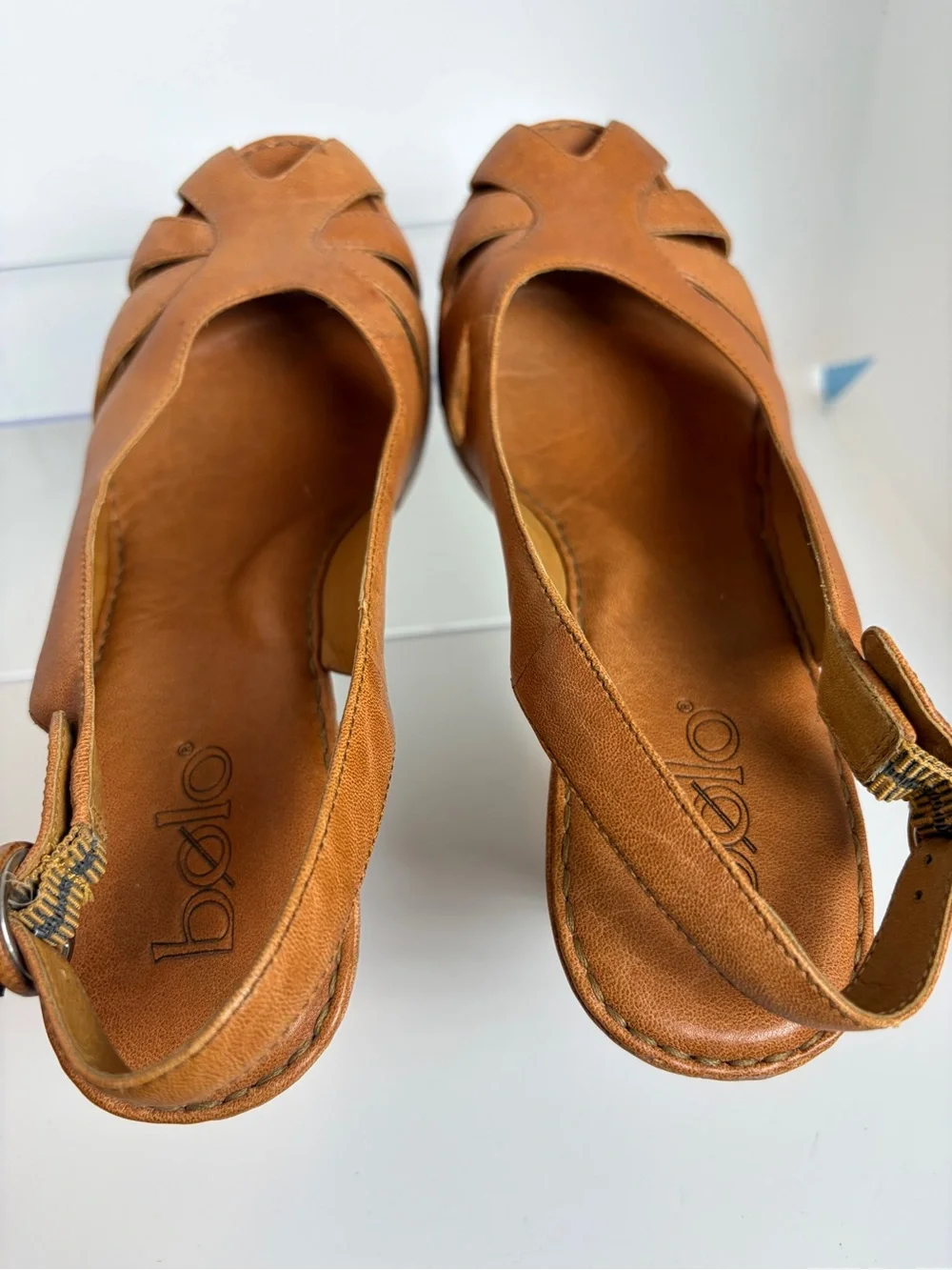 Bolo Leather Peep-Toe Slingback Wedge Sandals in Cognac; Size 8/39; Made by Born